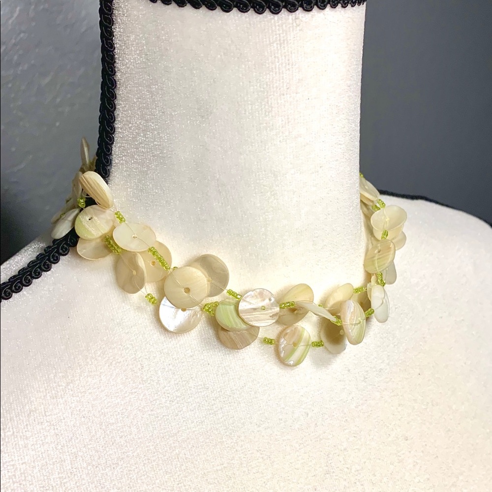 Vintage Art Deco Mother Of Pearl Disc Necklace